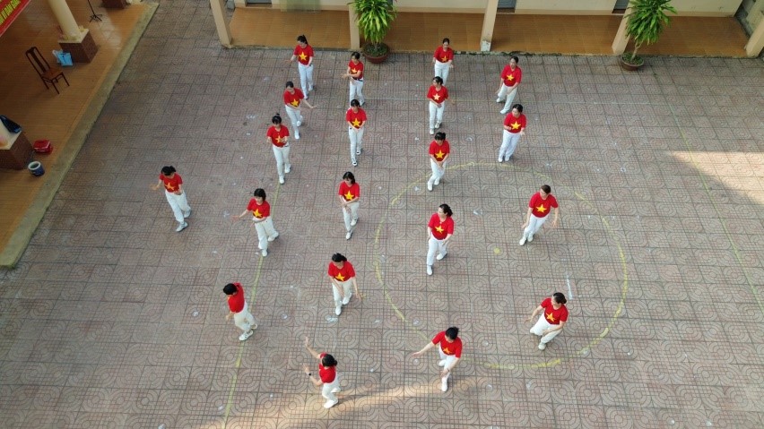 3.2. CLB PHU NU KHOE